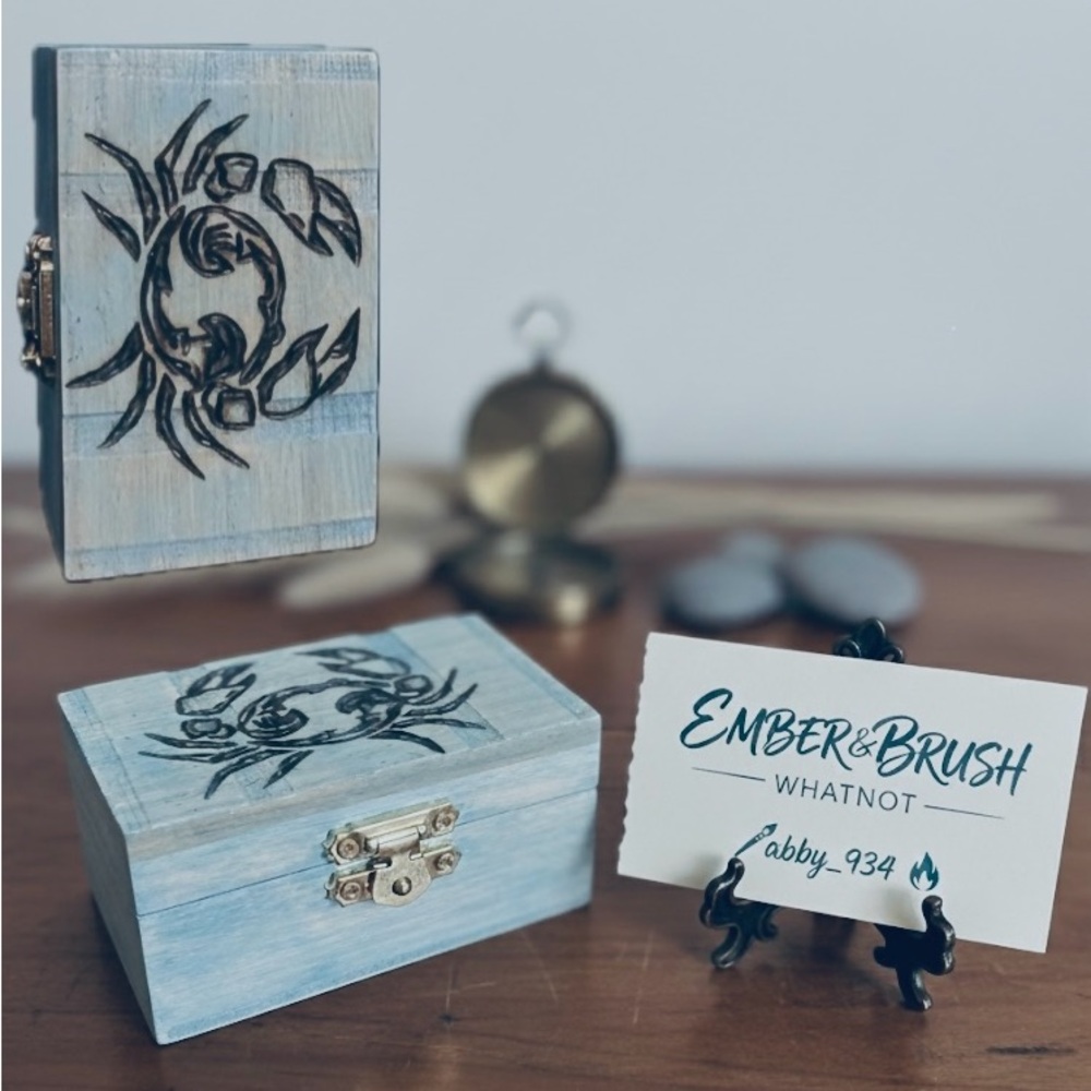 Blue Wooden Crab Box